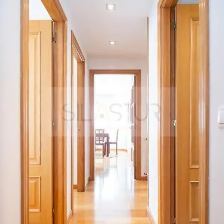 Fluvial Apartment *