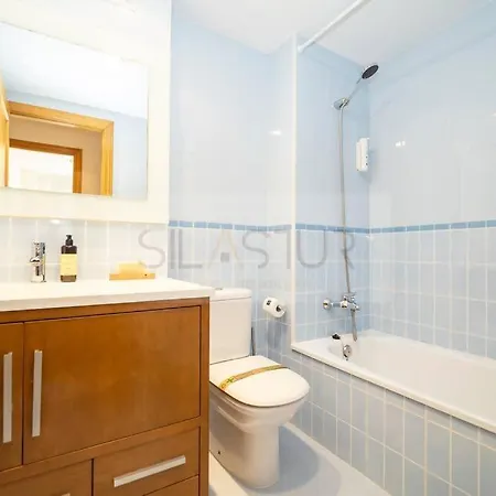 Fluvial Apartment *