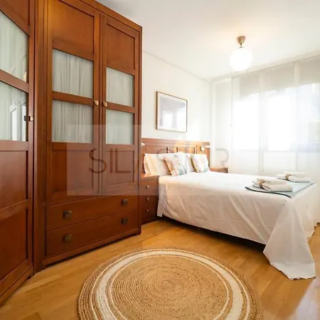 Fluvial Apartment *